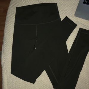 Dark green lululemon leggings